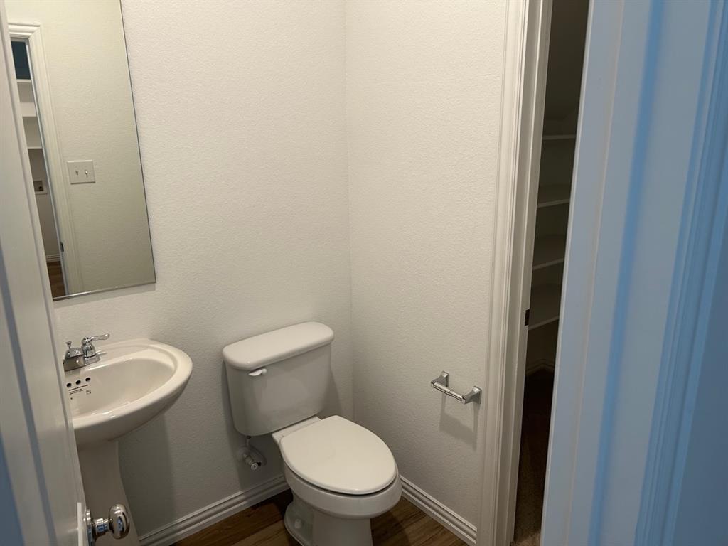 2517 Maplehurst Drive Property Photo 13