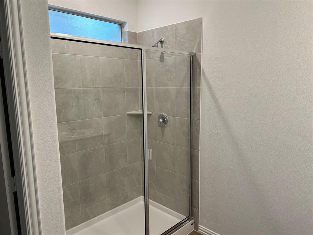 2517 Maplehurst Drive Property Photo 17