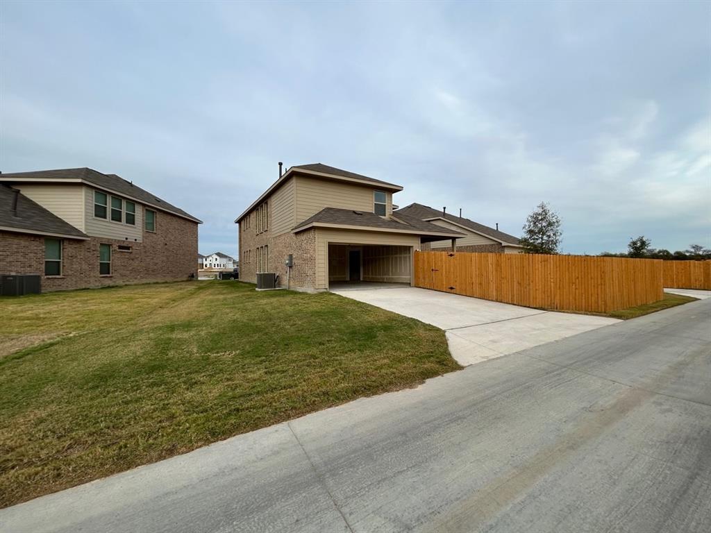 2517 Maplehurst Drive Property Photo 24
