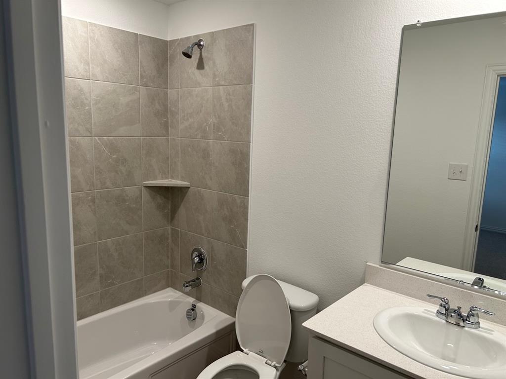 2517 Maplehurst Drive Property Photo 28