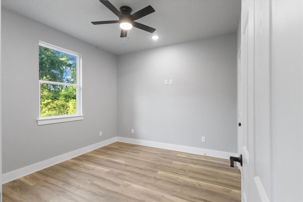 248 Crepe Myrtle Property Photo 32