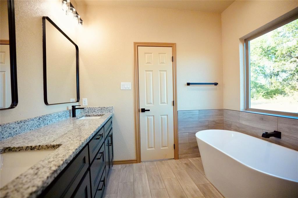 320 Summit Drive Property Photo 15
