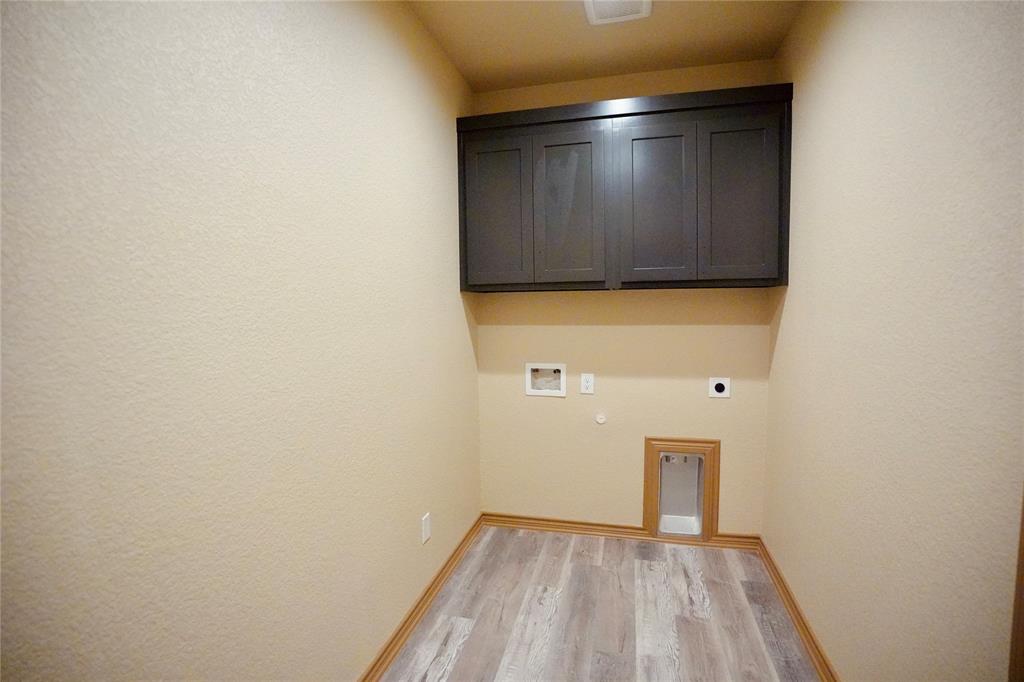 320 Summit Drive Property Photo 19