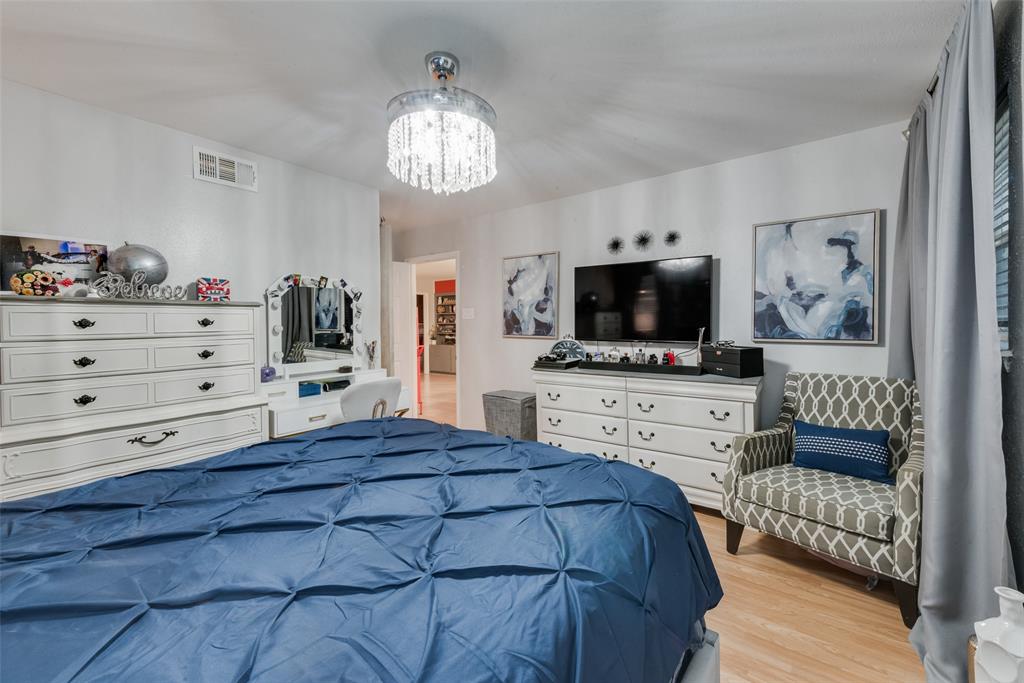 1310 Bardfield Avenue Property Photo 16