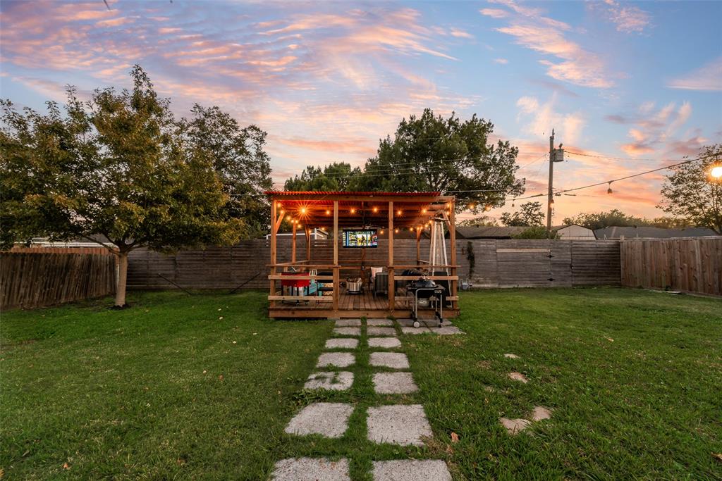 1310 Bardfield Avenue Property Photo 25