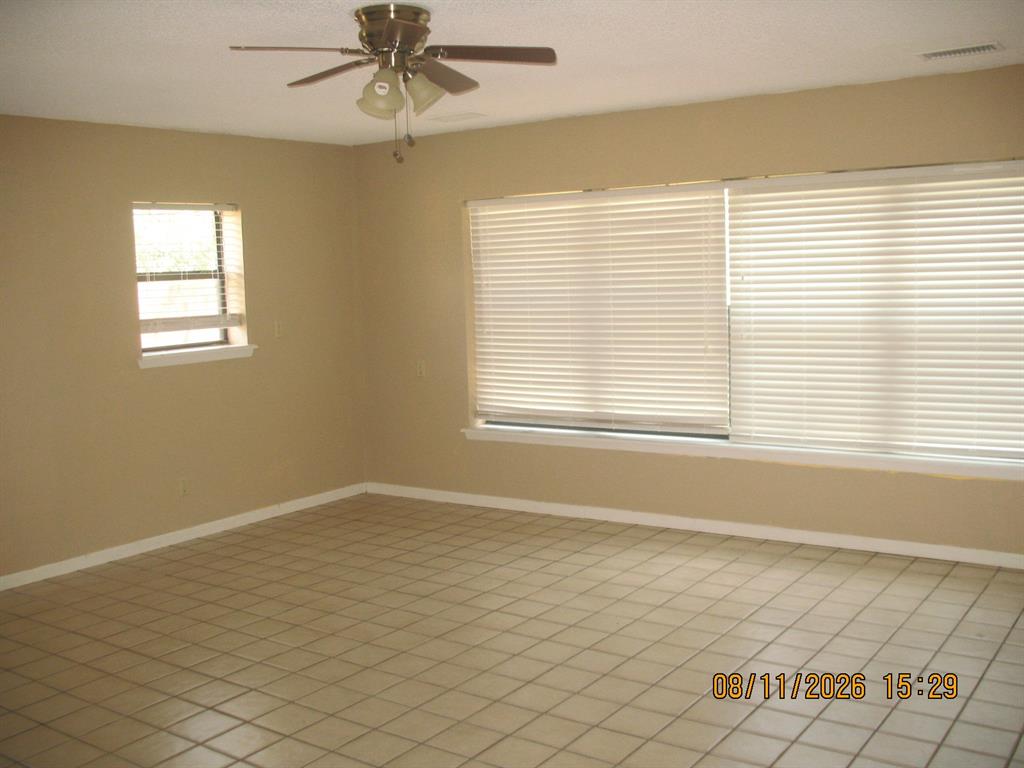 903 Sw Mesquite Drive Property Photo 6