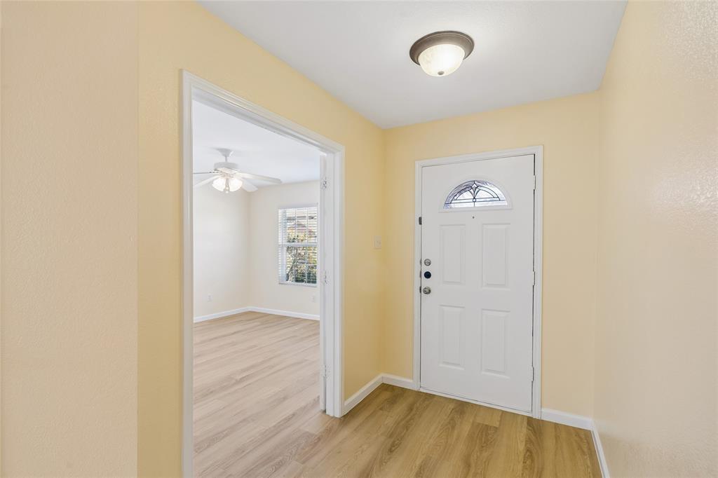 4524 Willow Rock Lane Property Photo 5