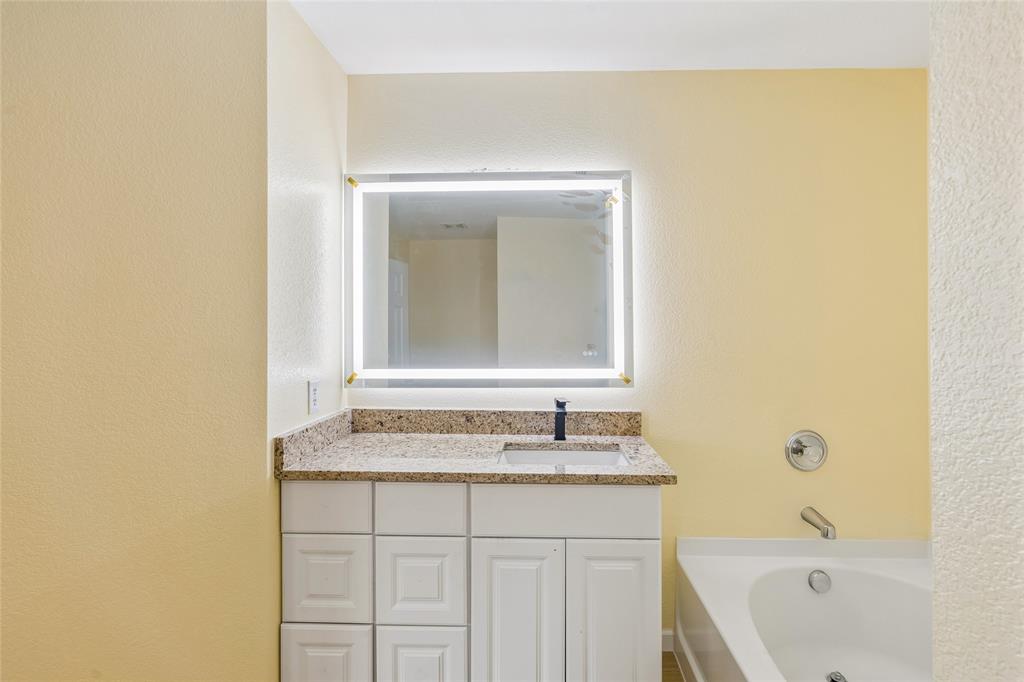 4524 Willow Rock Lane Property Photo 23