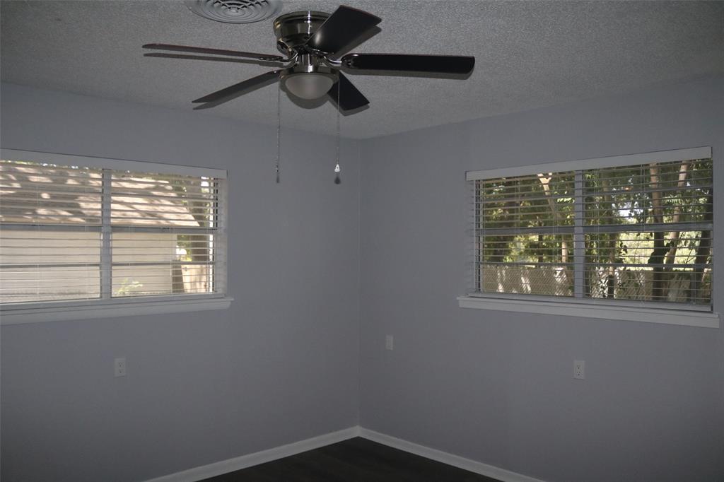 407 N Jefferson Street Property Photo 14