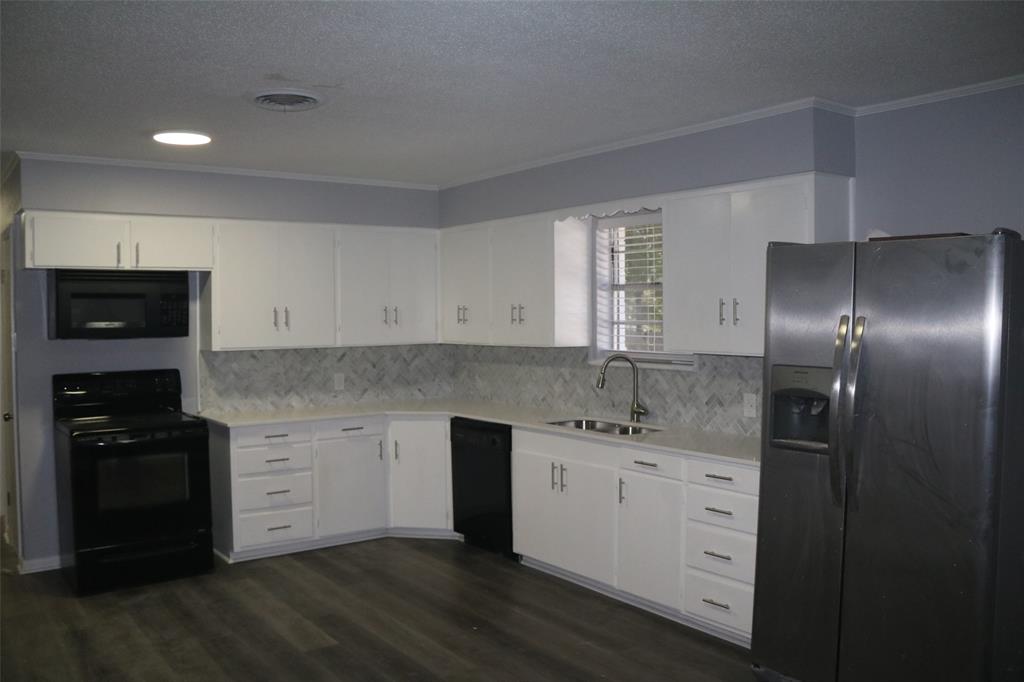 407 N Jefferson Street Property Photo 18