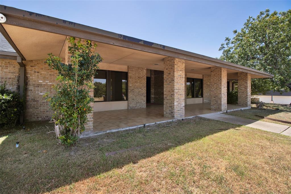 3210 W Northwest Loop 323 Property Photo 3