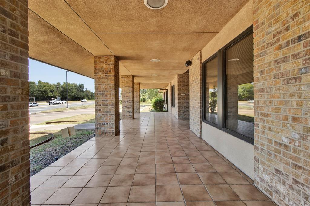 3210 W Northwest Loop 323 Property Photo 4