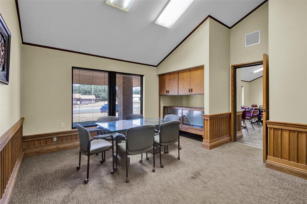 3210 W Northwest Loop 323 Property Photo 11