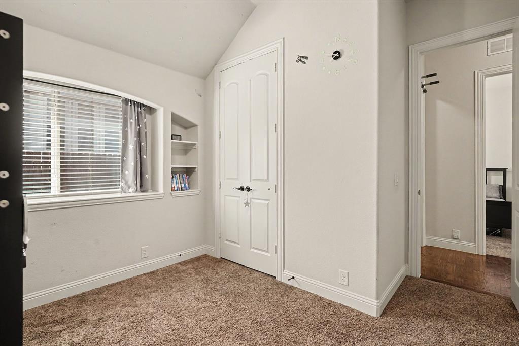 2412 Lynbridge Drive Property Photo 29