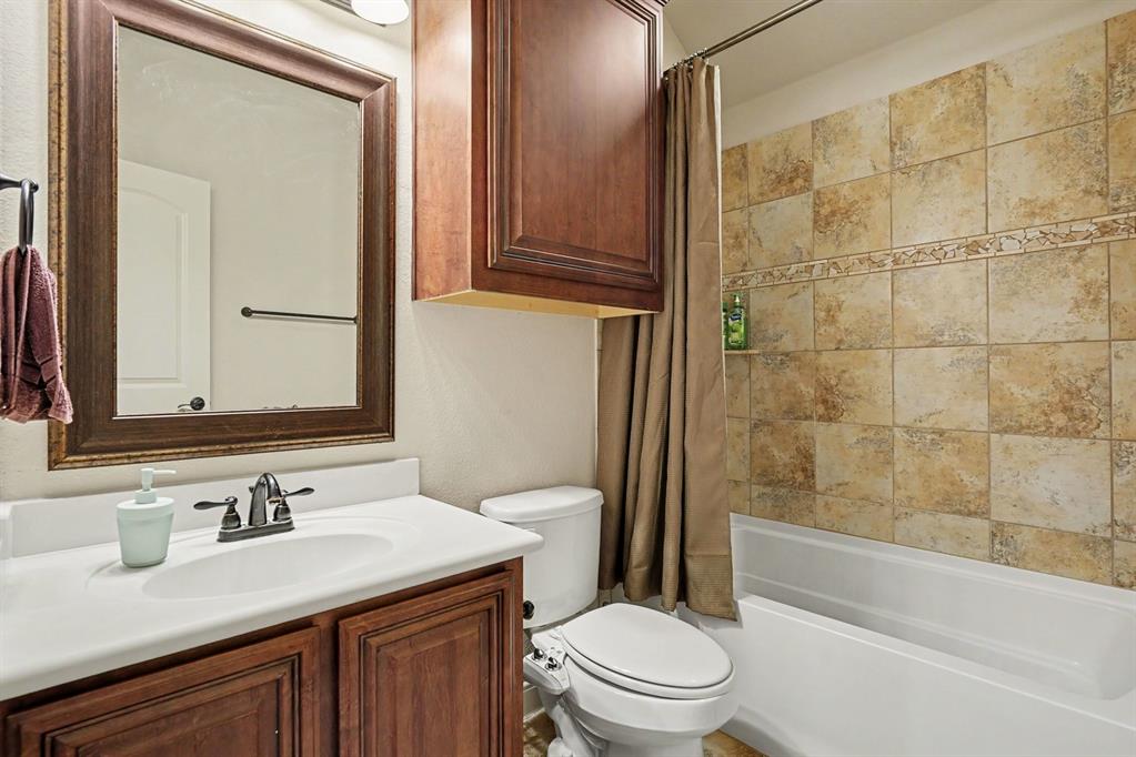 2412 Lynbridge Drive Property Photo 31
