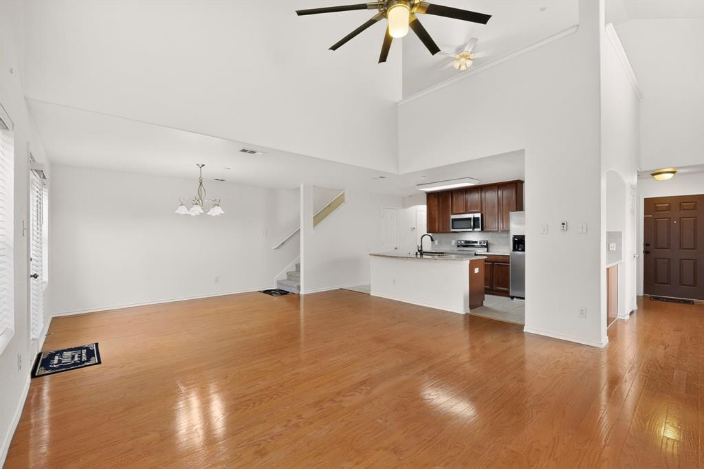10122 Summit Run Drive Property Photo 4
