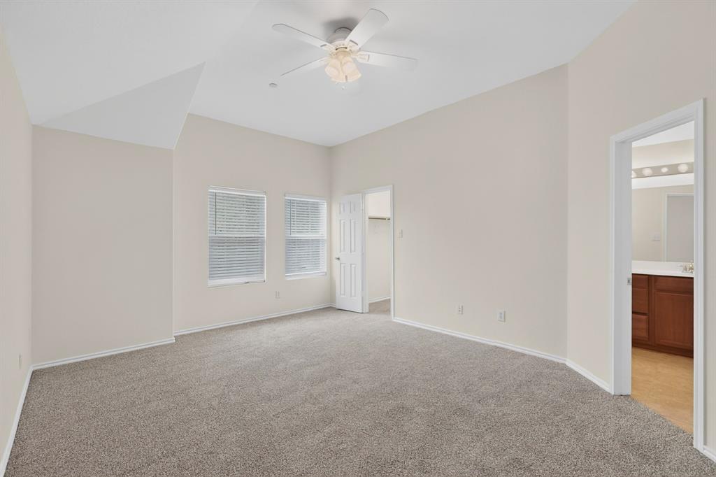 10122 Summit Run Drive Property Photo 9