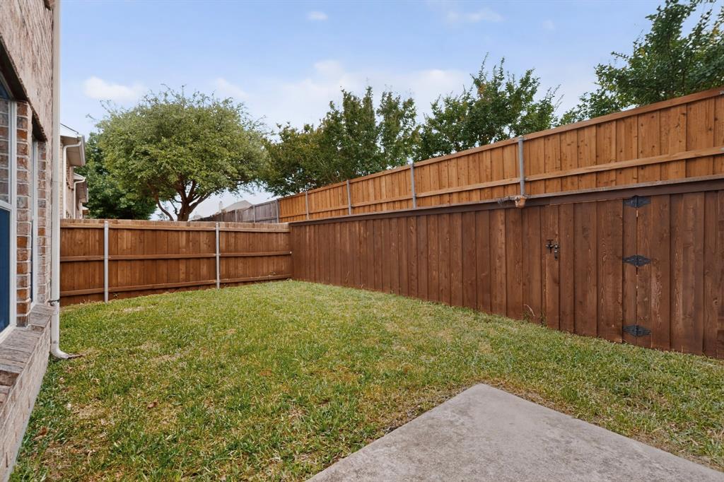 10122 Summit Run Drive Property Photo 23