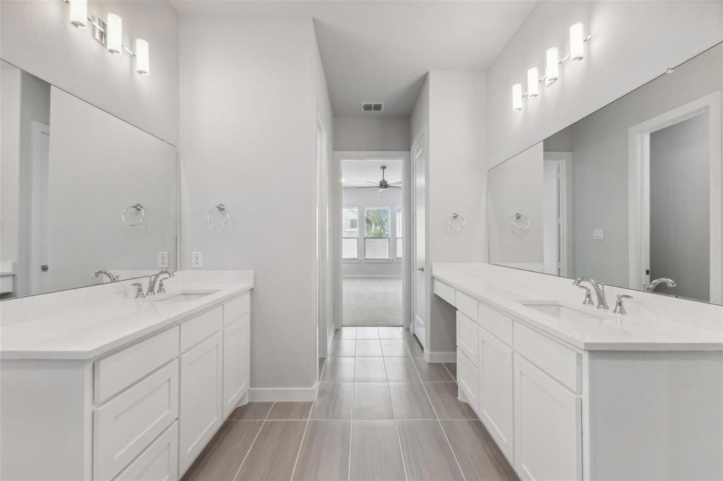 4421 Rustic Ridge Drive Property Photo 10
