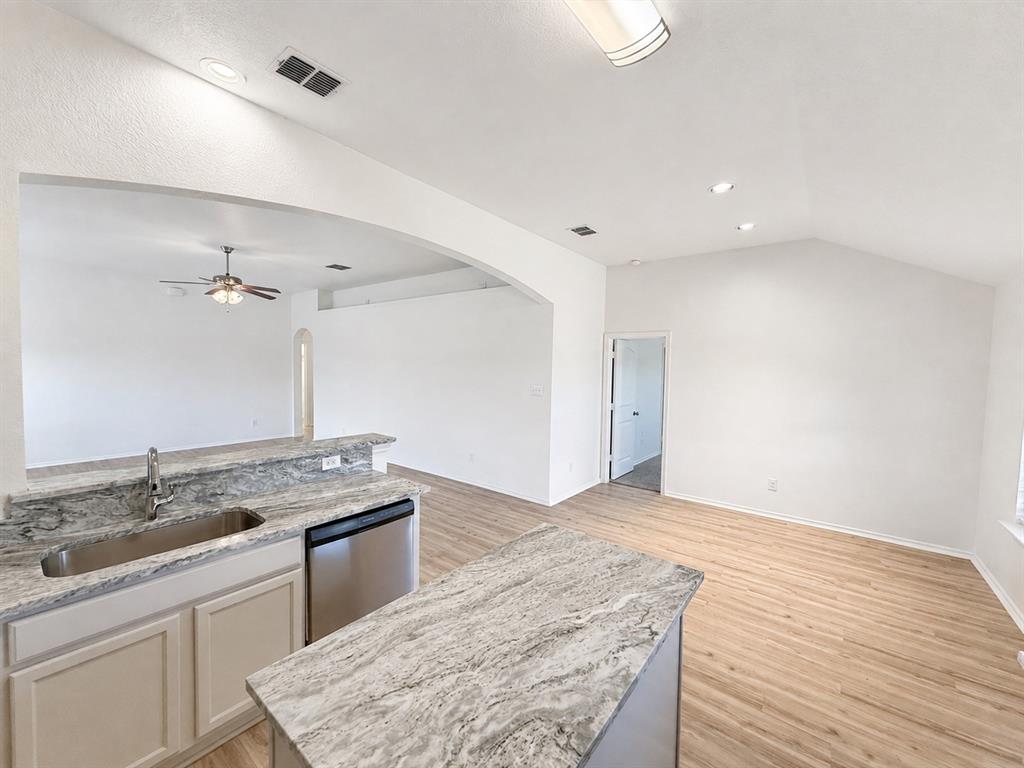 7322 Mistletoe Trail Property Photo 11