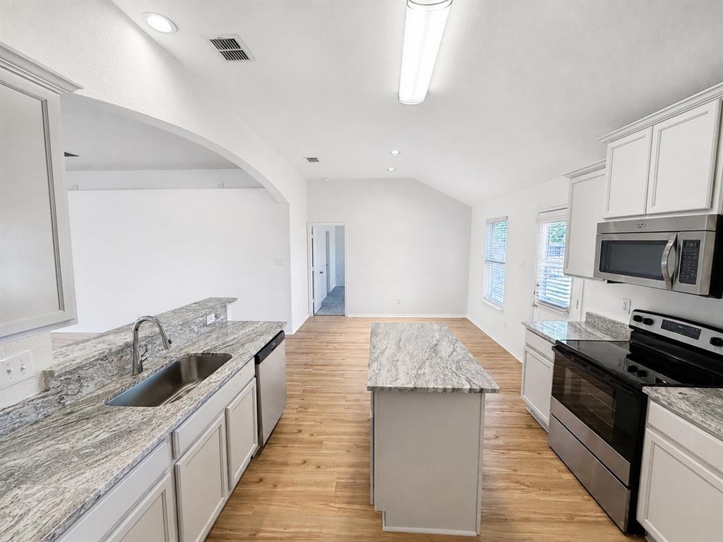 7322 Mistletoe Trail Property Photo 12