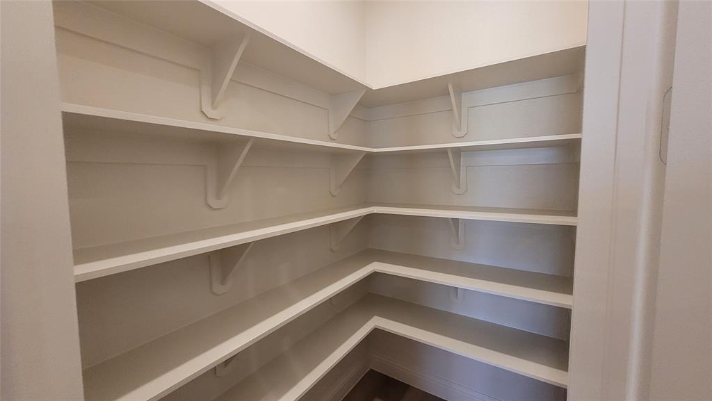 6841 Southrock Drive Property Photo 16