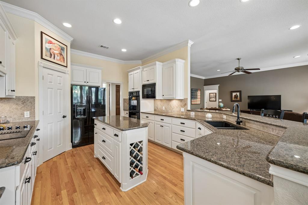 3718 Lakeview Drive Property Photo 11
