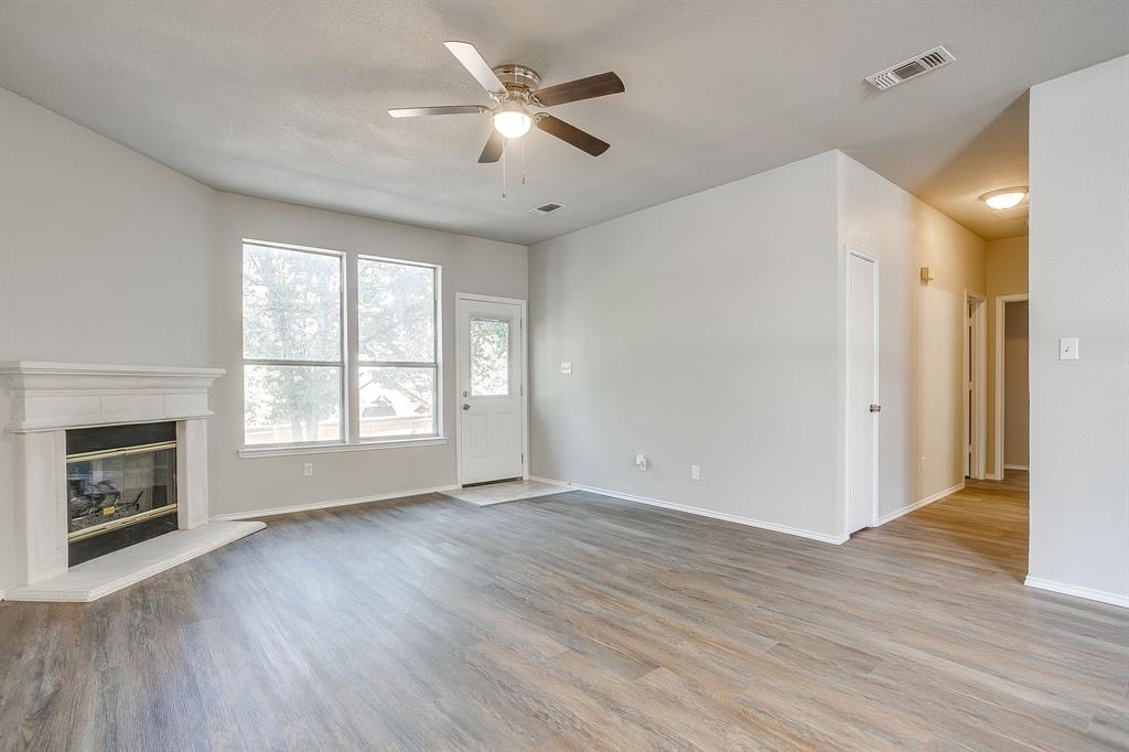 7452 Blackthorn Drive Property Photo 15