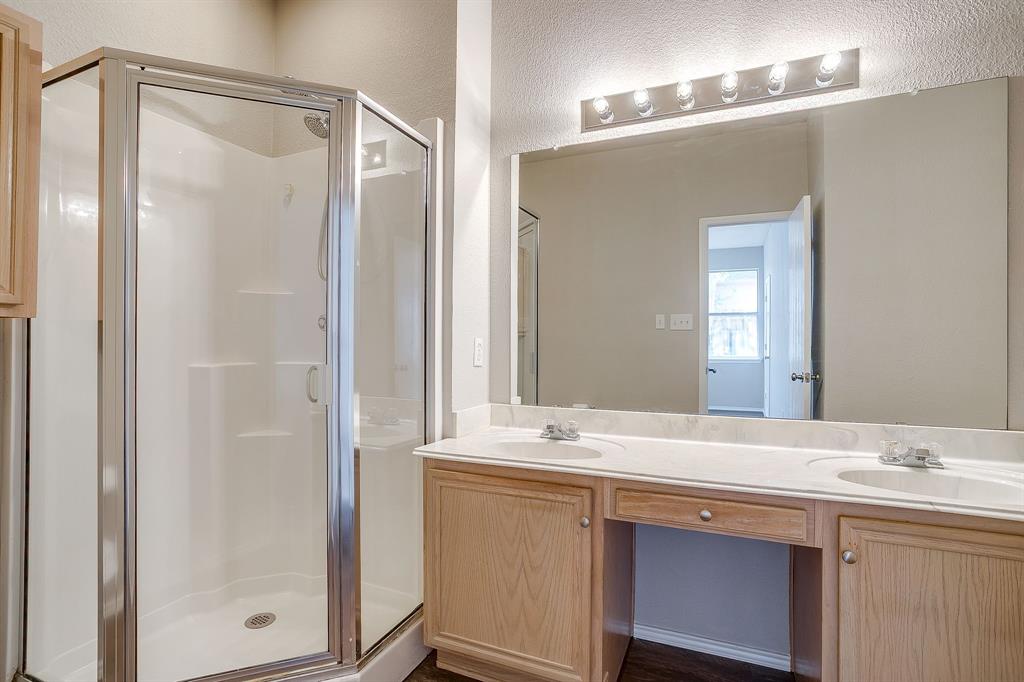 7452 Blackthorn Drive Property Photo 18