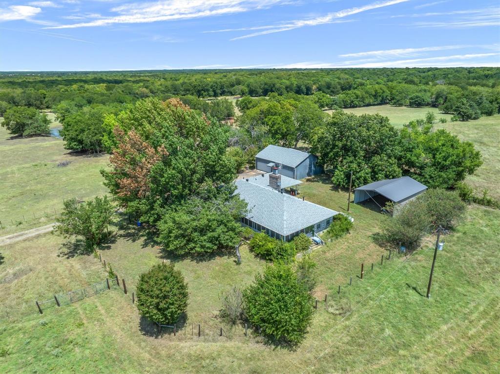 1867 Fm 513 Property Photo 4