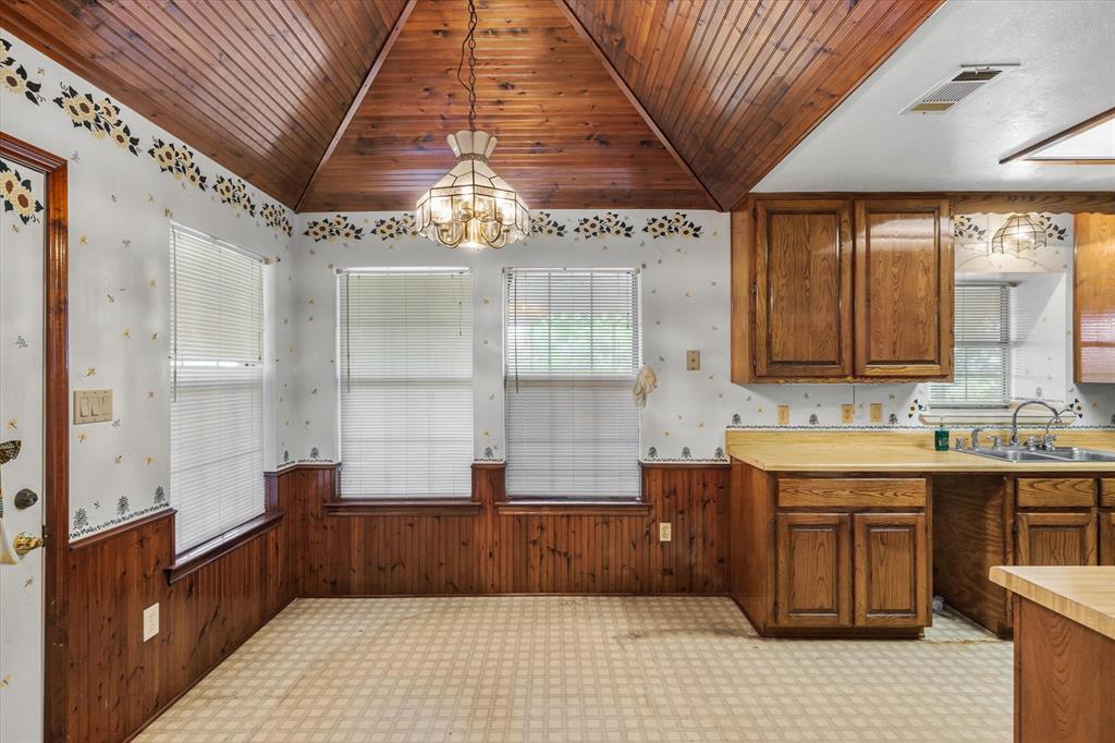 1867 Fm 513 Property Photo 19