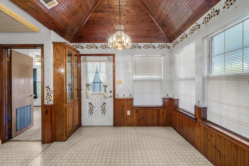 1867 Fm 513 Property Photo 20