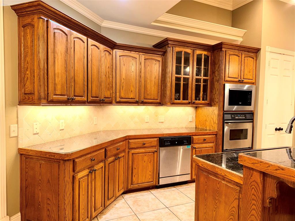 12881 Winding Oak Property Photo 6