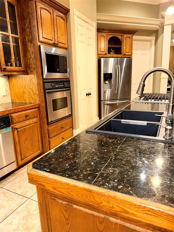 12881 Winding Oak Property Photo 7