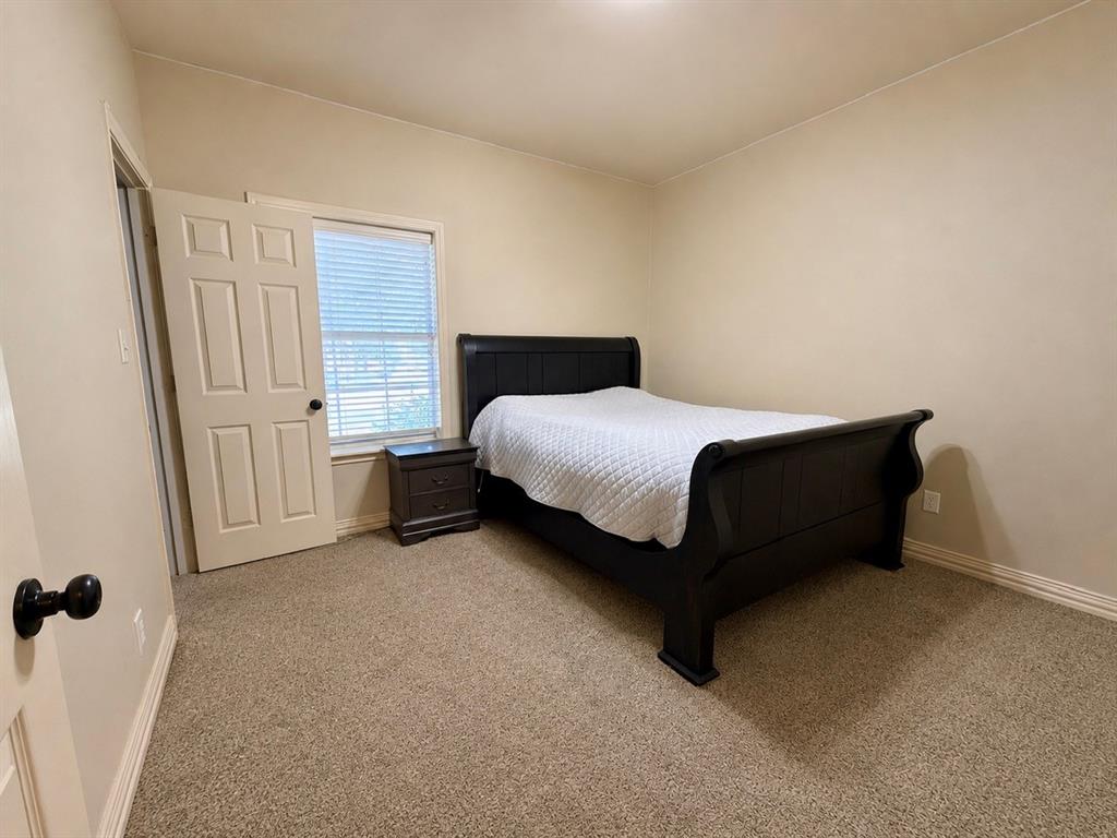 12881 Winding Oak Property Photo 13