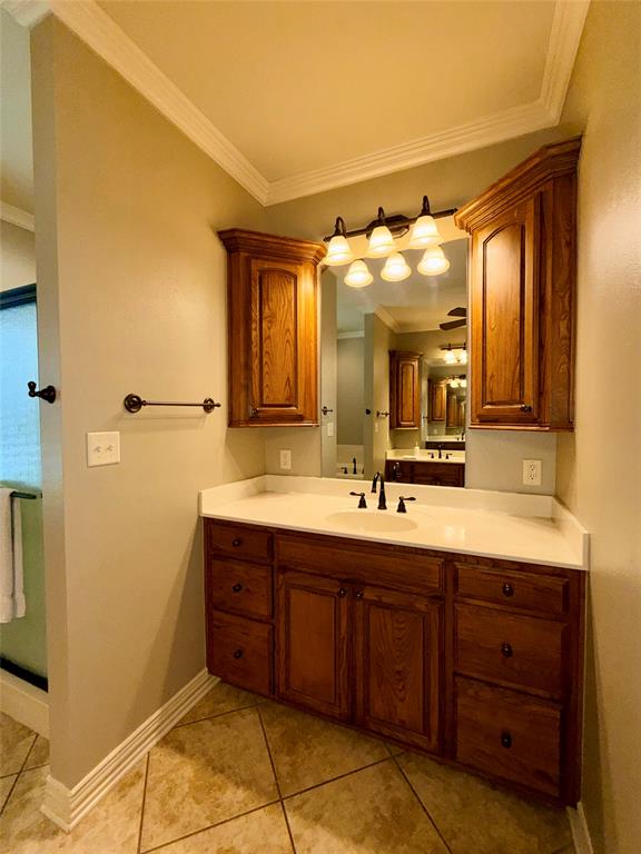 12881 Winding Oak Property Photo 16
