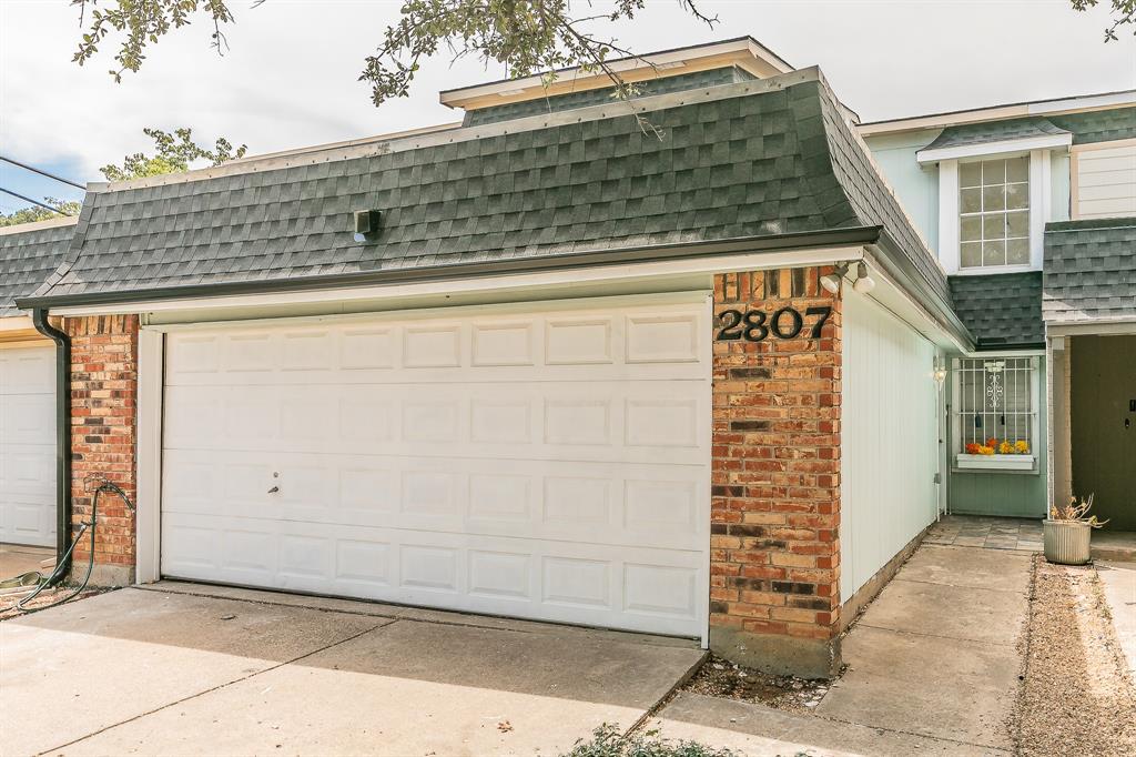 2807 Summit View Drive Property Photo 2