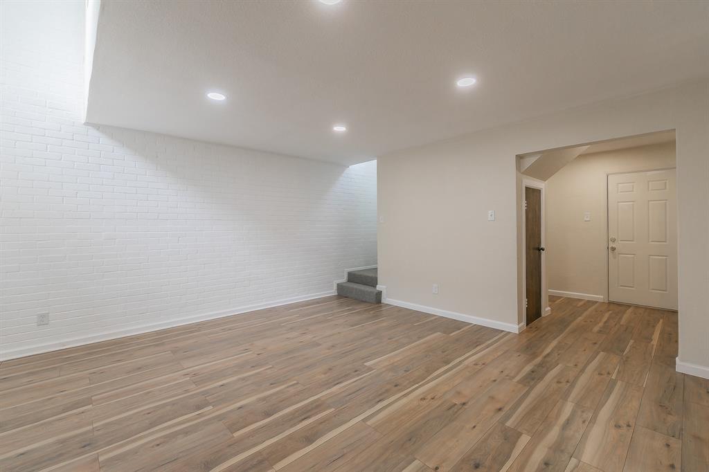 2807 Summit View Drive Property Photo 4