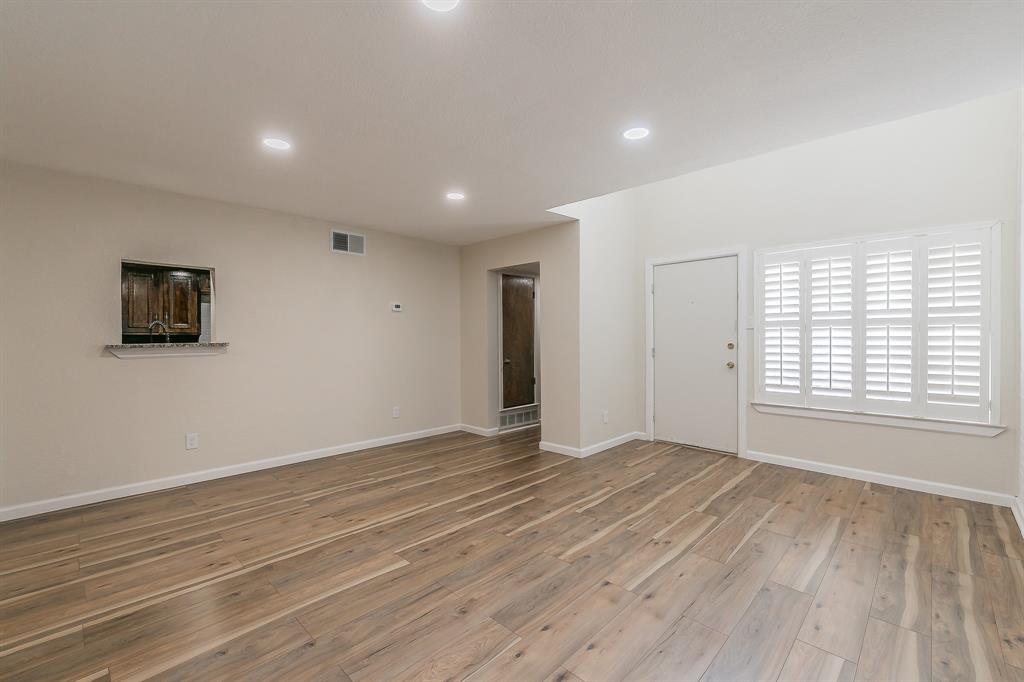 2807 Summit View Drive Property Photo 6