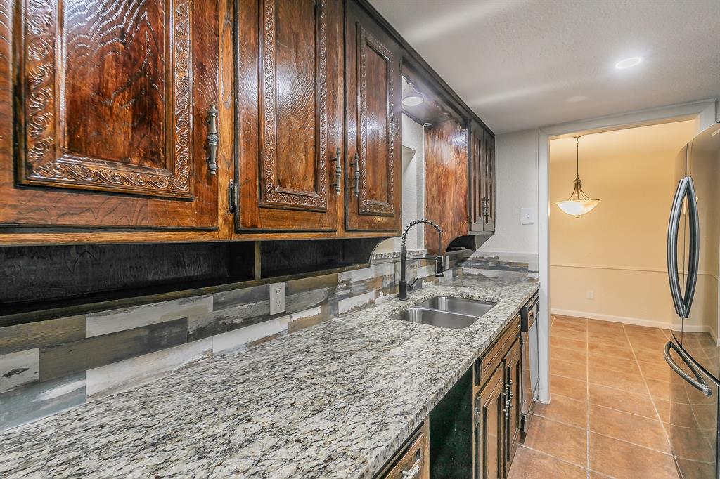 2807 Summit View Drive Property Photo 13