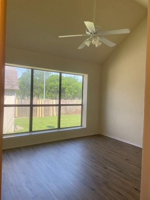 2115 Sunset Drive Property Photo 3
