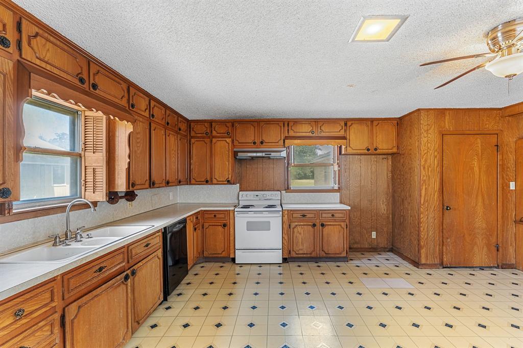 115 N College Property Photo 15