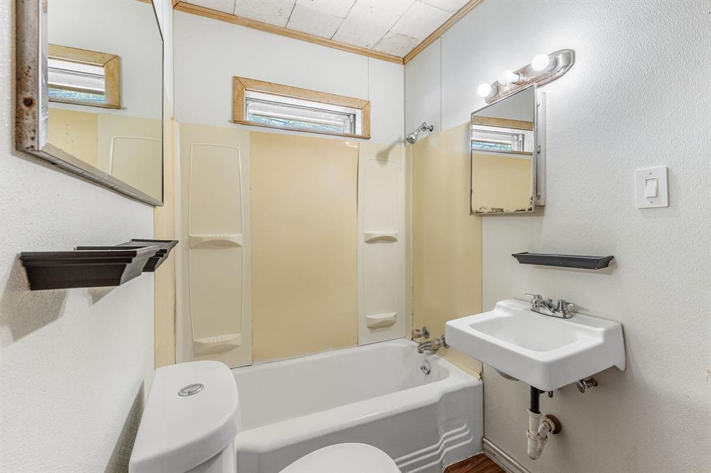 115 N College Property Photo 20