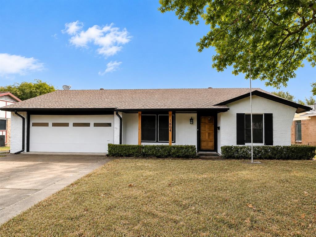 1604 Lorrie Drive Property Photo 1