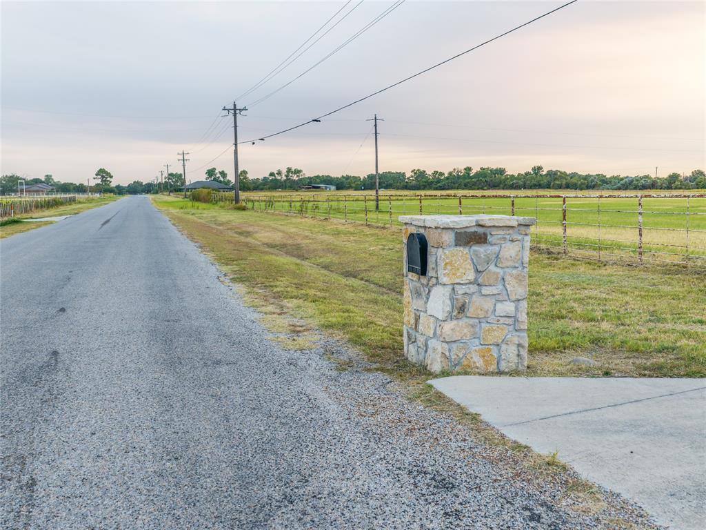 1790 Old Base Road Property Photo 32
