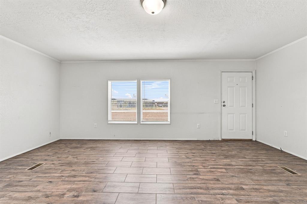 6327 Pr 4286 Property Photo 6