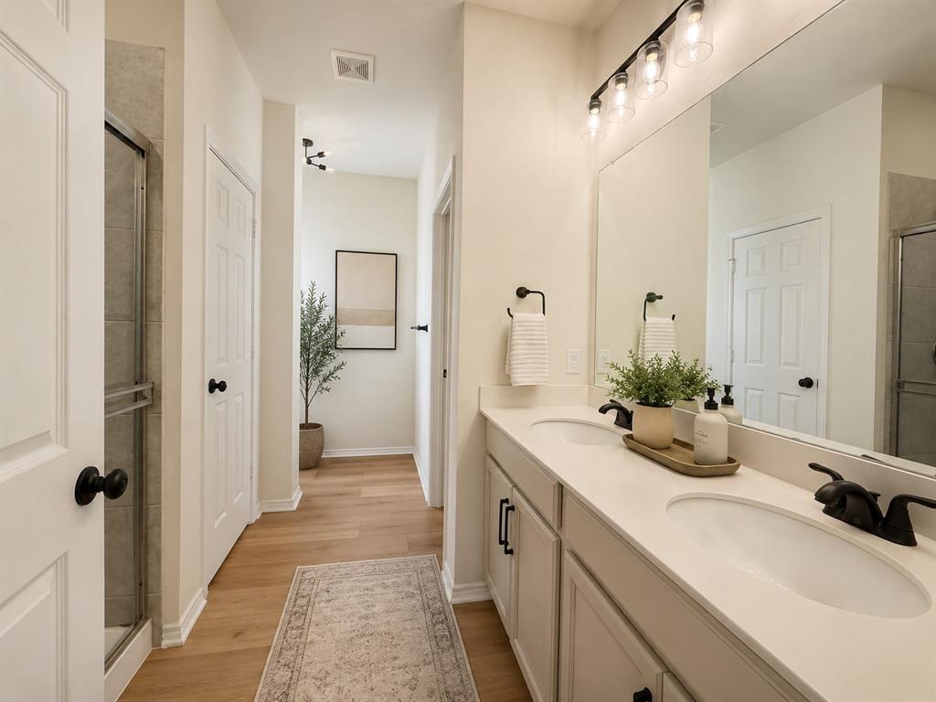 1006 Voca Drive Property Photo 11