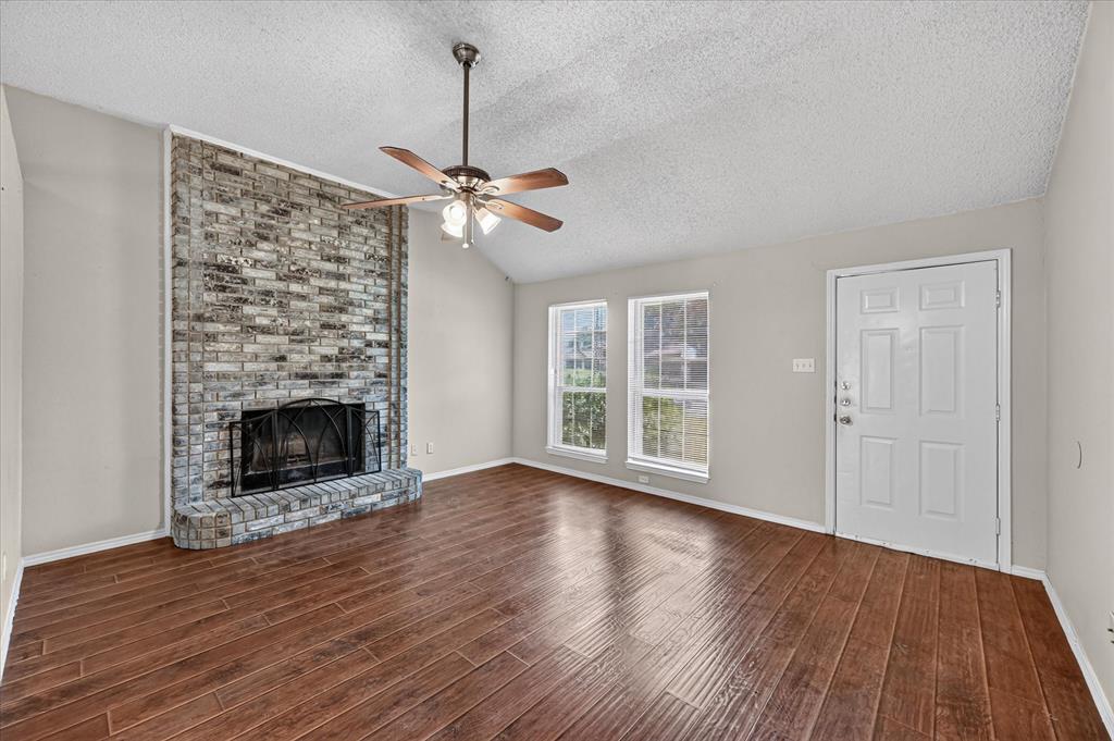 5204 Cornvalley Drive Property Photo 4