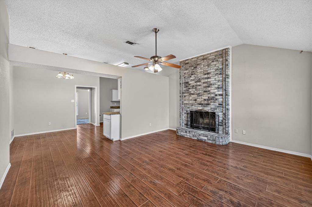 5204 Cornvalley Drive Property Photo 5