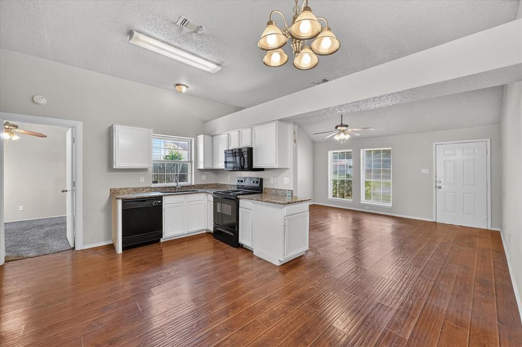 5204 Cornvalley Drive Property Photo 8